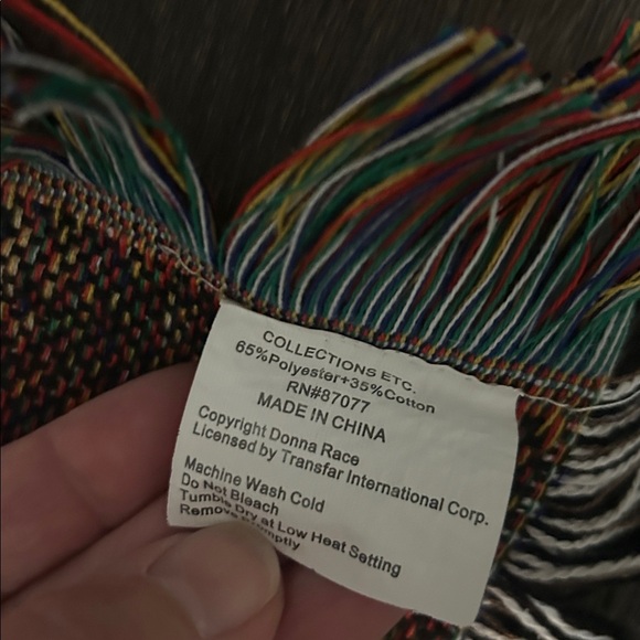 Festive Snowman and Reindeer Tapestry Blanket - Picture 3 of 3